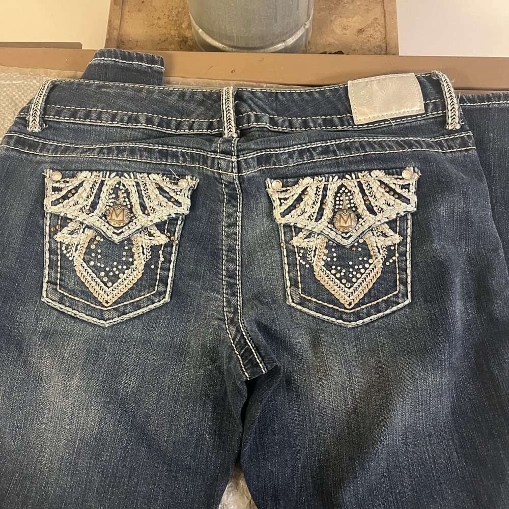 Maurice’s premium jeans. Size 9/10. Just like new.